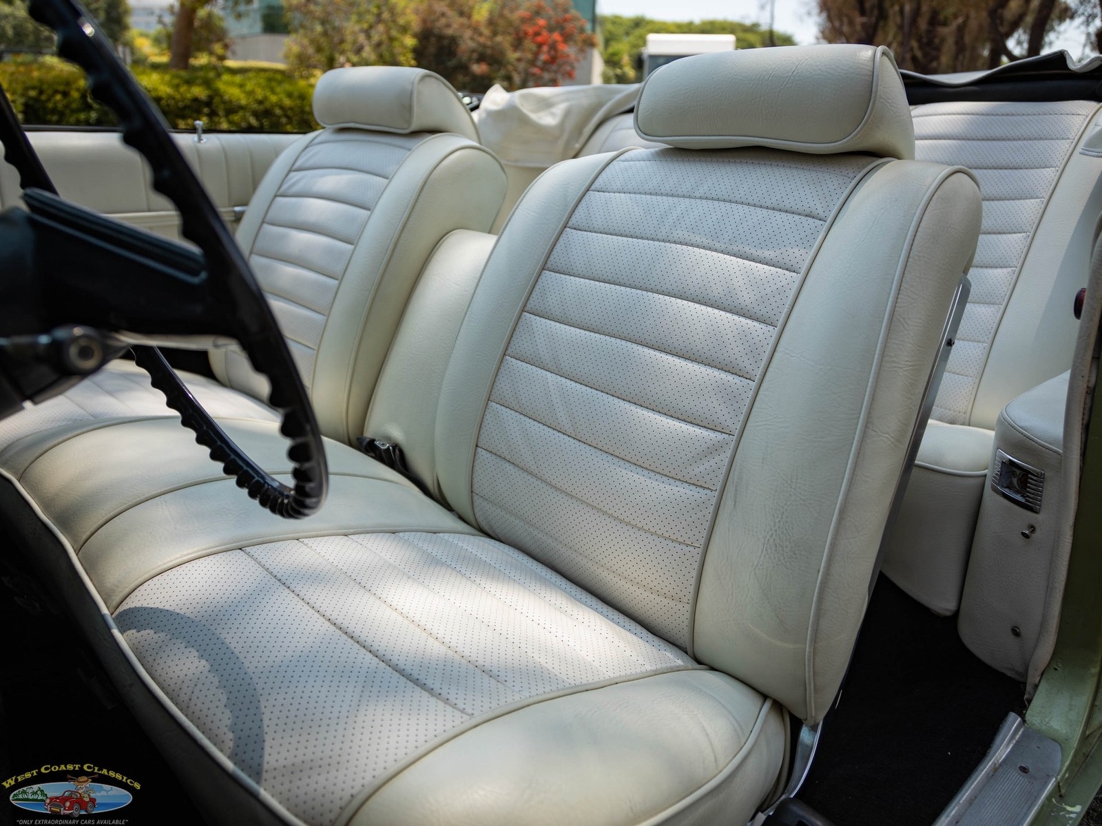 Oldsmobile-Cutlass-1971-2-Door-Convertible-27