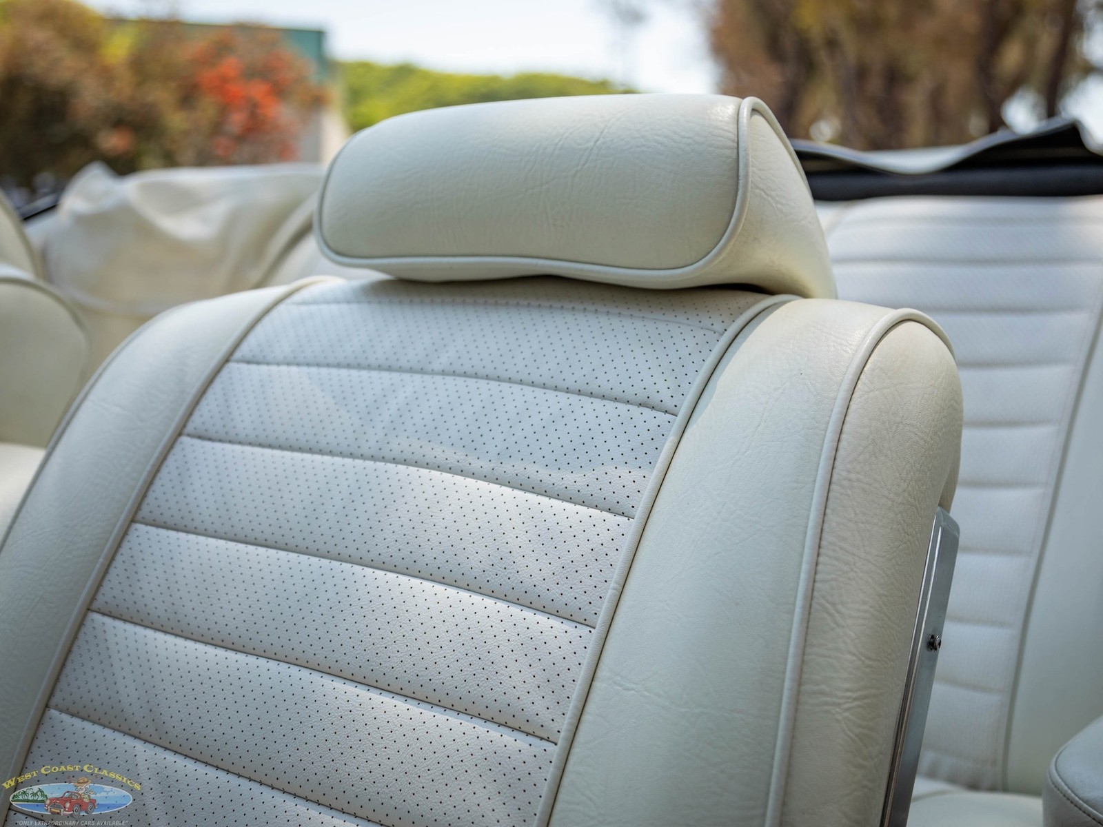 Oldsmobile-Cutlass-1971-2-Door-Convertible-29