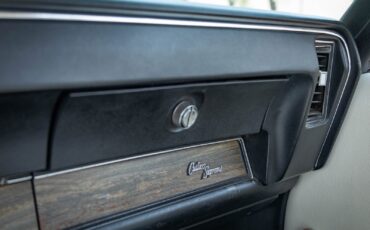 Oldsmobile-Cutlass-1971-2-Door-Convertible-38