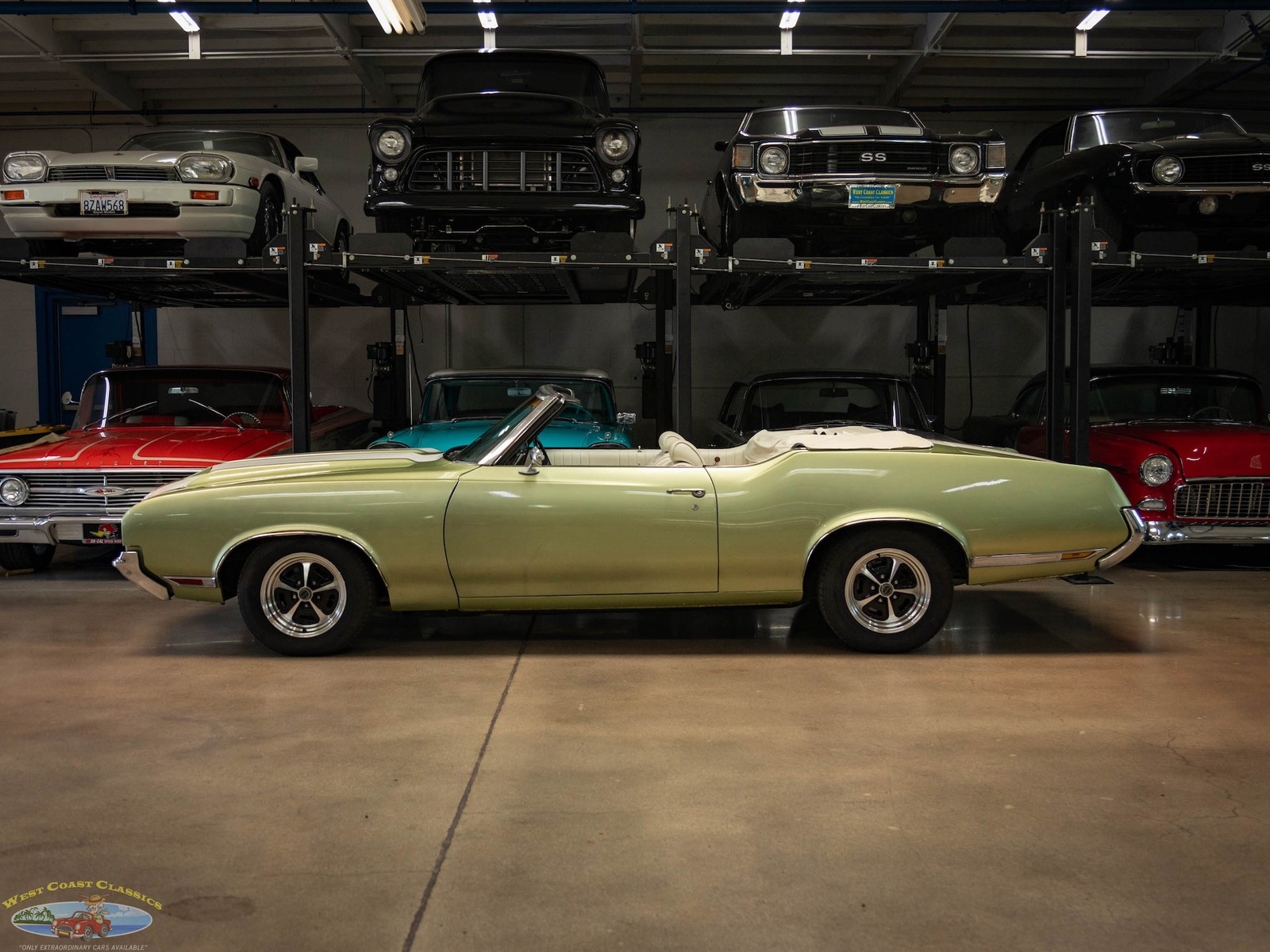 Oldsmobile-Cutlass-1971-2-Door-Convertible-6