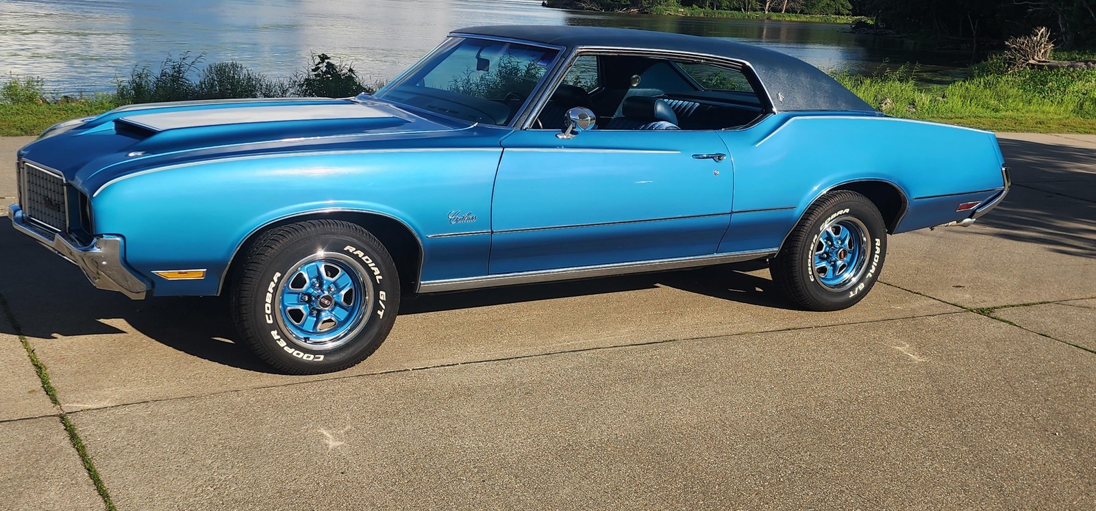Oldsmobile-Cutlass-1972-2-dr-1