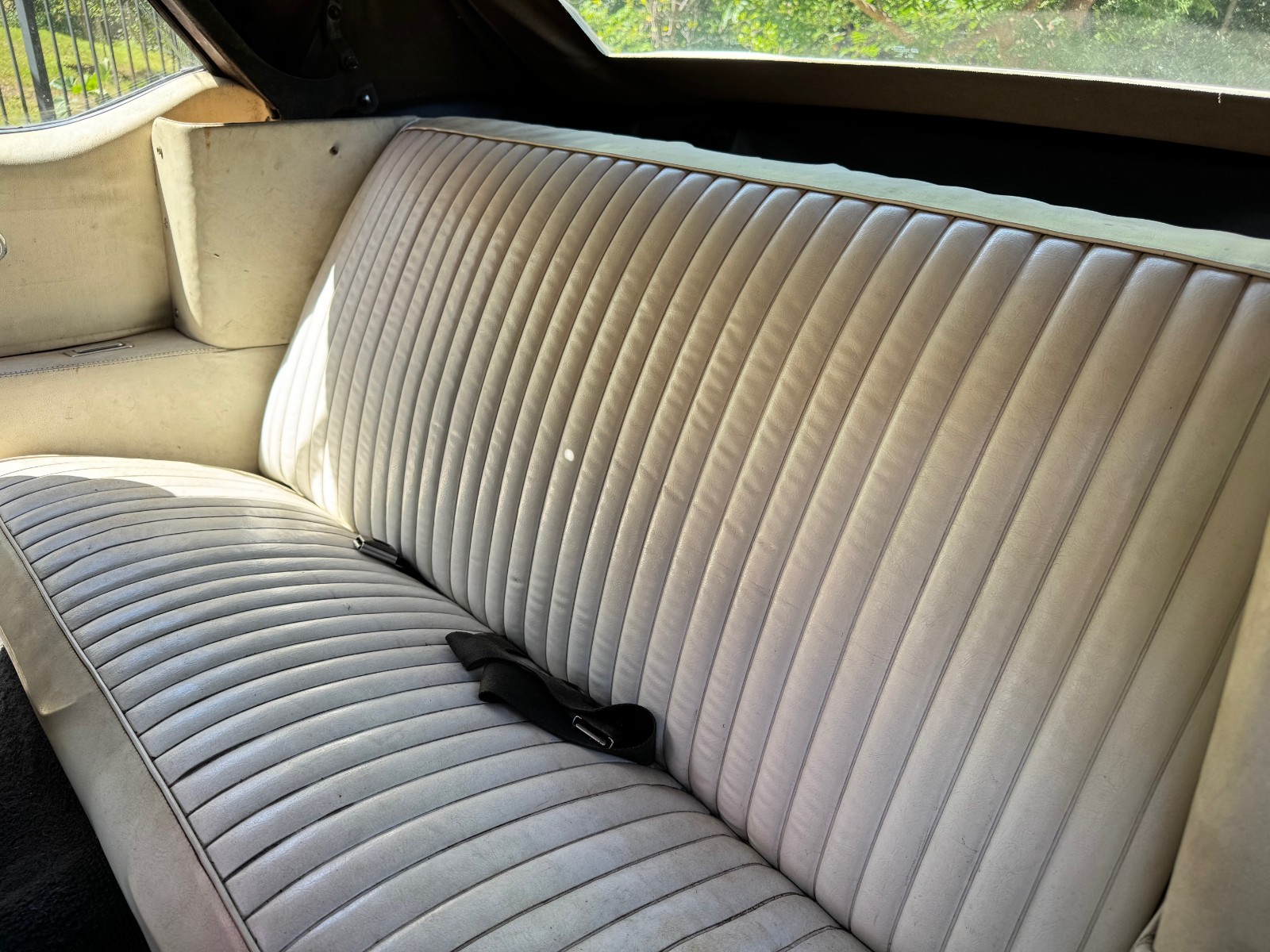 Oldsmobile-Cutlass-1972-Convertible-11