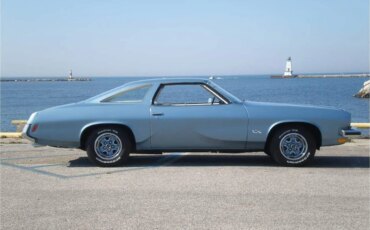 Oldsmobile-Cutlass-1973-Blue-White-17