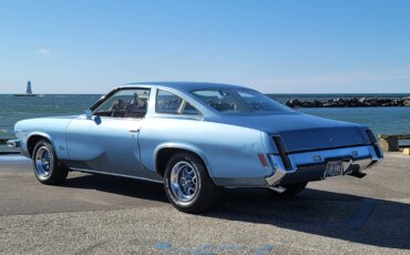 Oldsmobile-Cutlass-1973-Blue-White-18