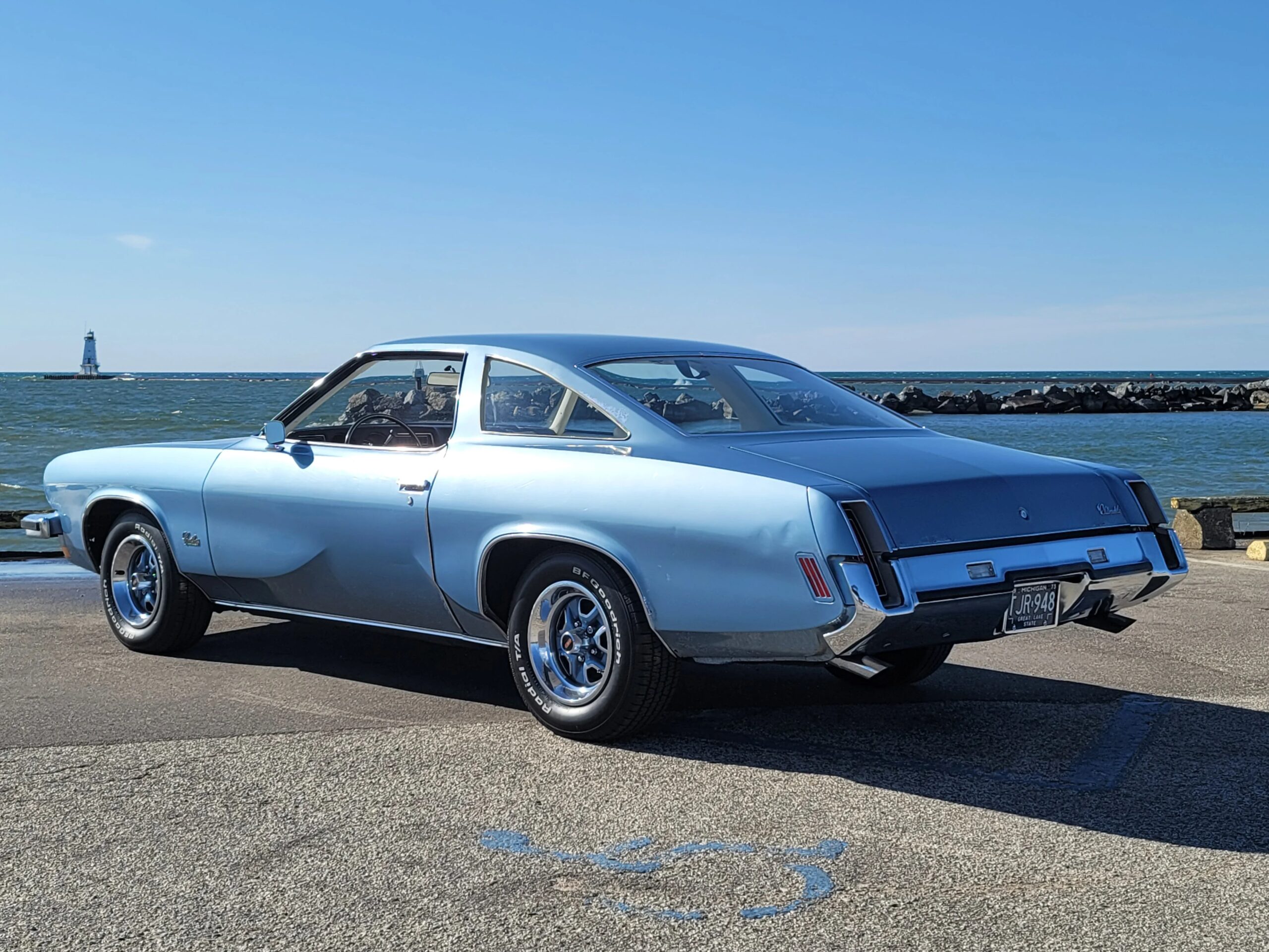 Oldsmobile-Cutlass-1973-Blue-White-18