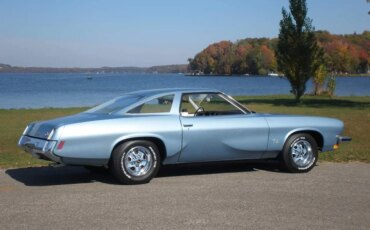 Oldsmobile-Cutlass-1973-Blue-White-19