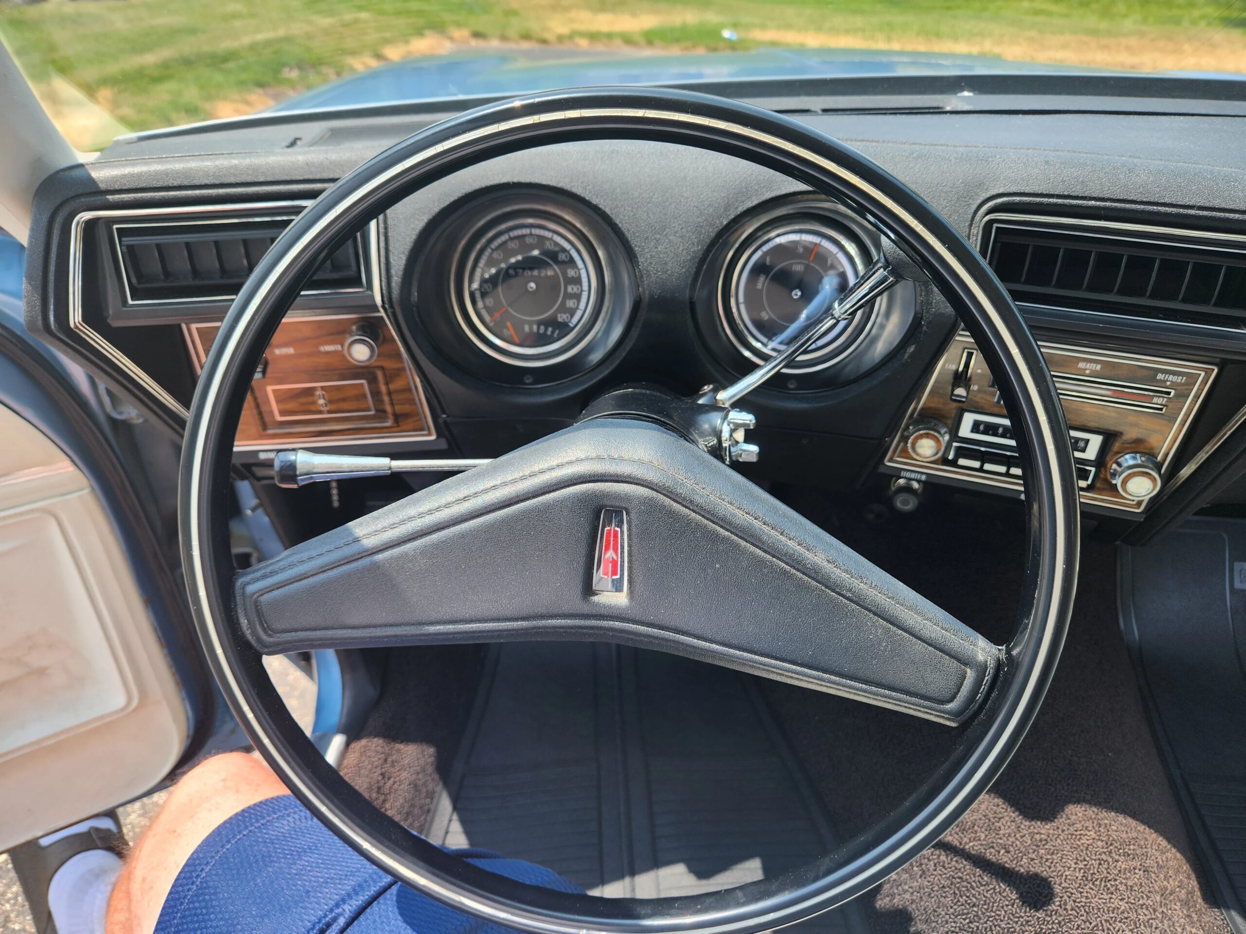 Oldsmobile-Cutlass-1973-Blue-White-26