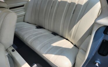 Oldsmobile-Cutlass-1973-Blue-White-30
