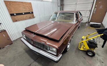 Oldsmobile-Cutlass-1978-1