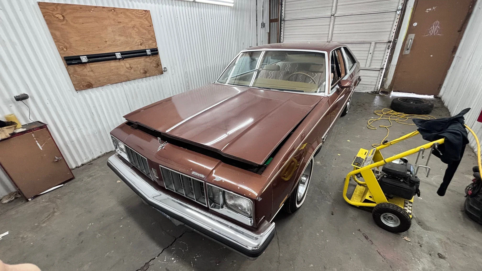Oldsmobile-Cutlass-1978-1
