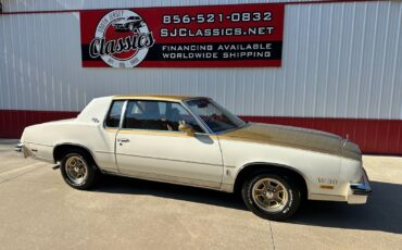 Oldsmobile-Cutlass-1979-Coupe-11