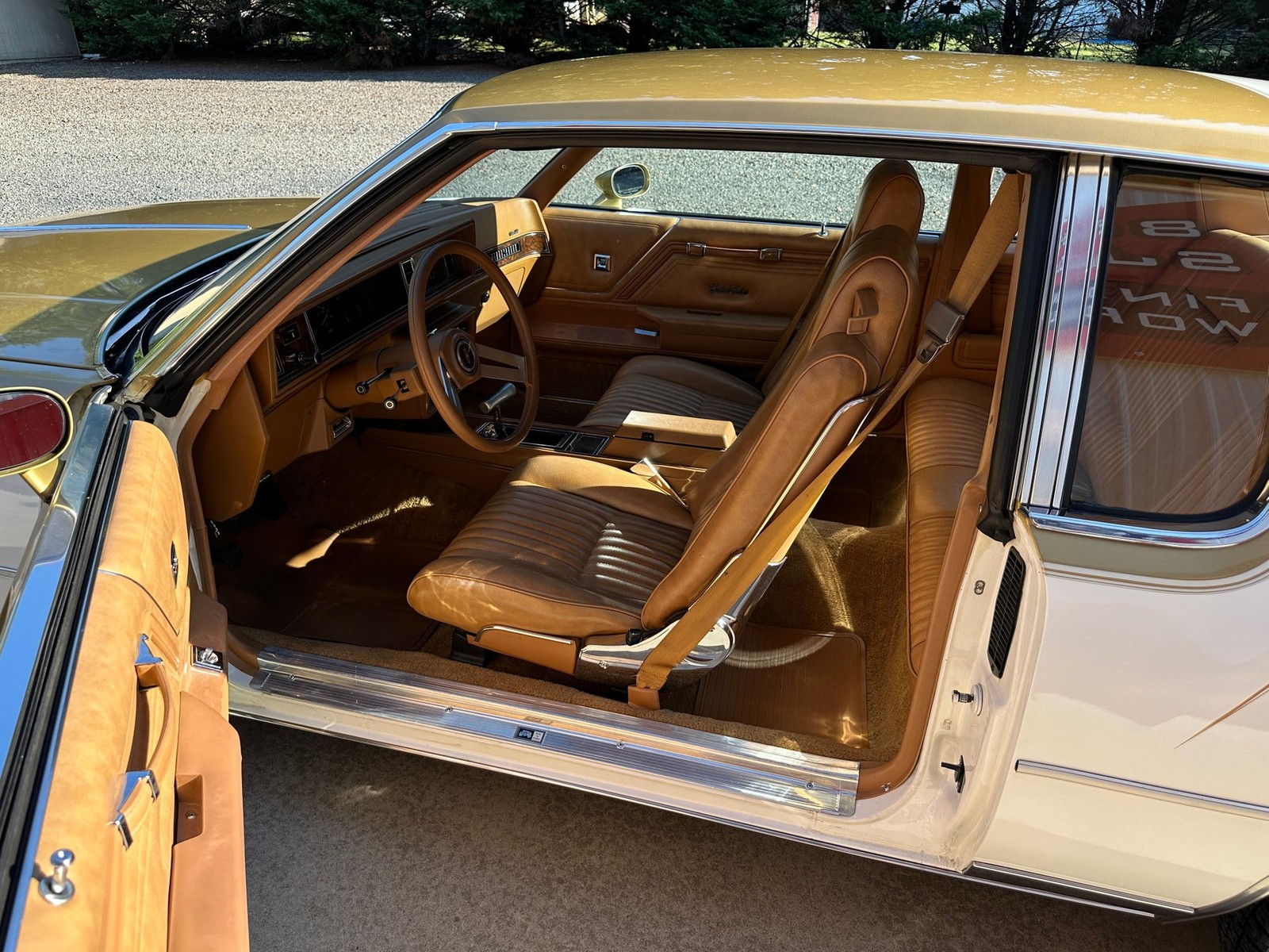 Oldsmobile-Cutlass-1979-Coupe-22