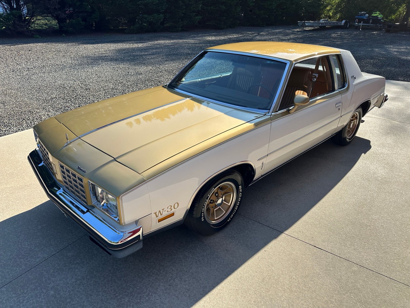 Oldsmobile-Cutlass-1979-Coupe-7
