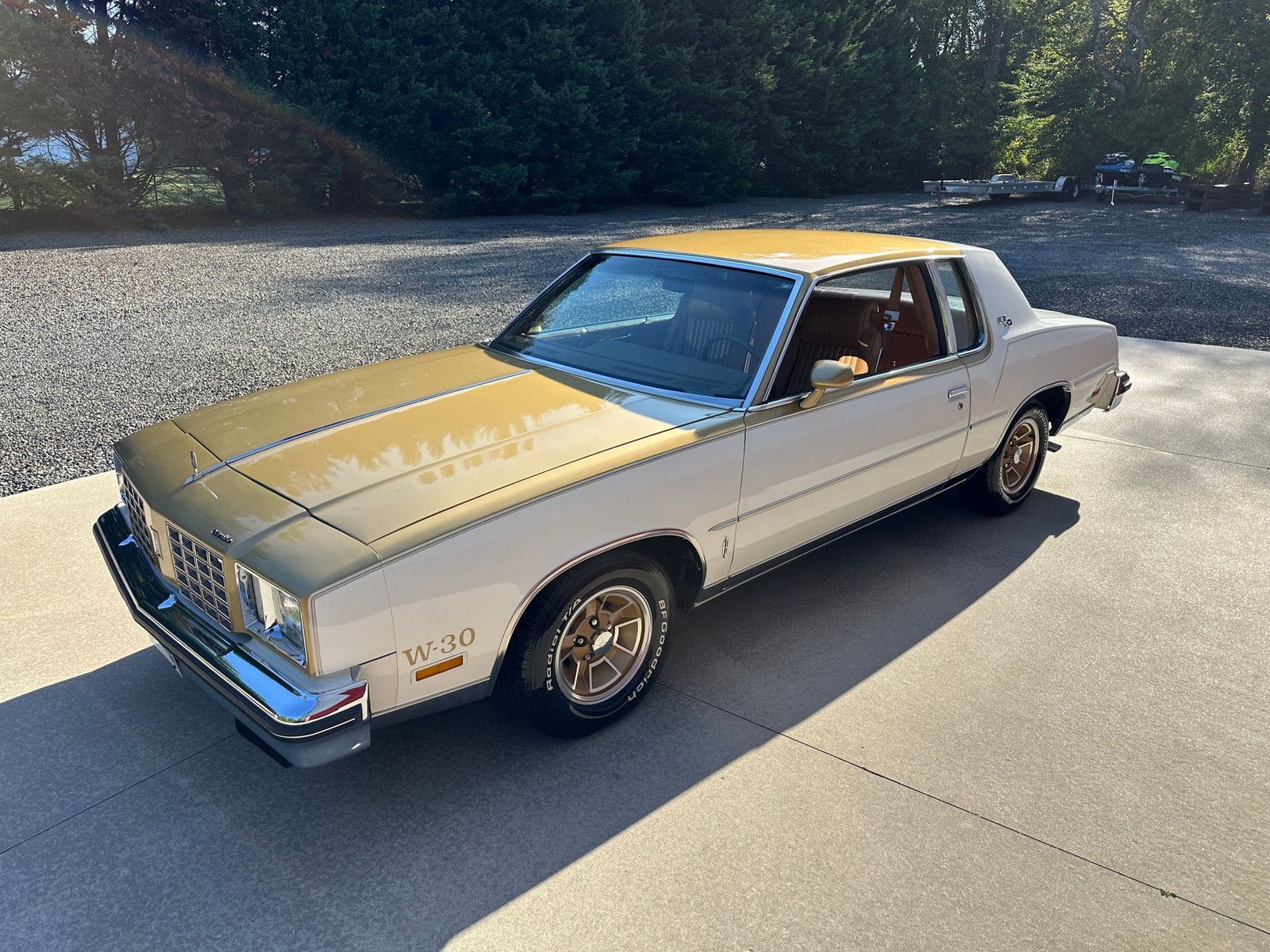 Oldsmobile-Cutlass-1979-Coupe-9