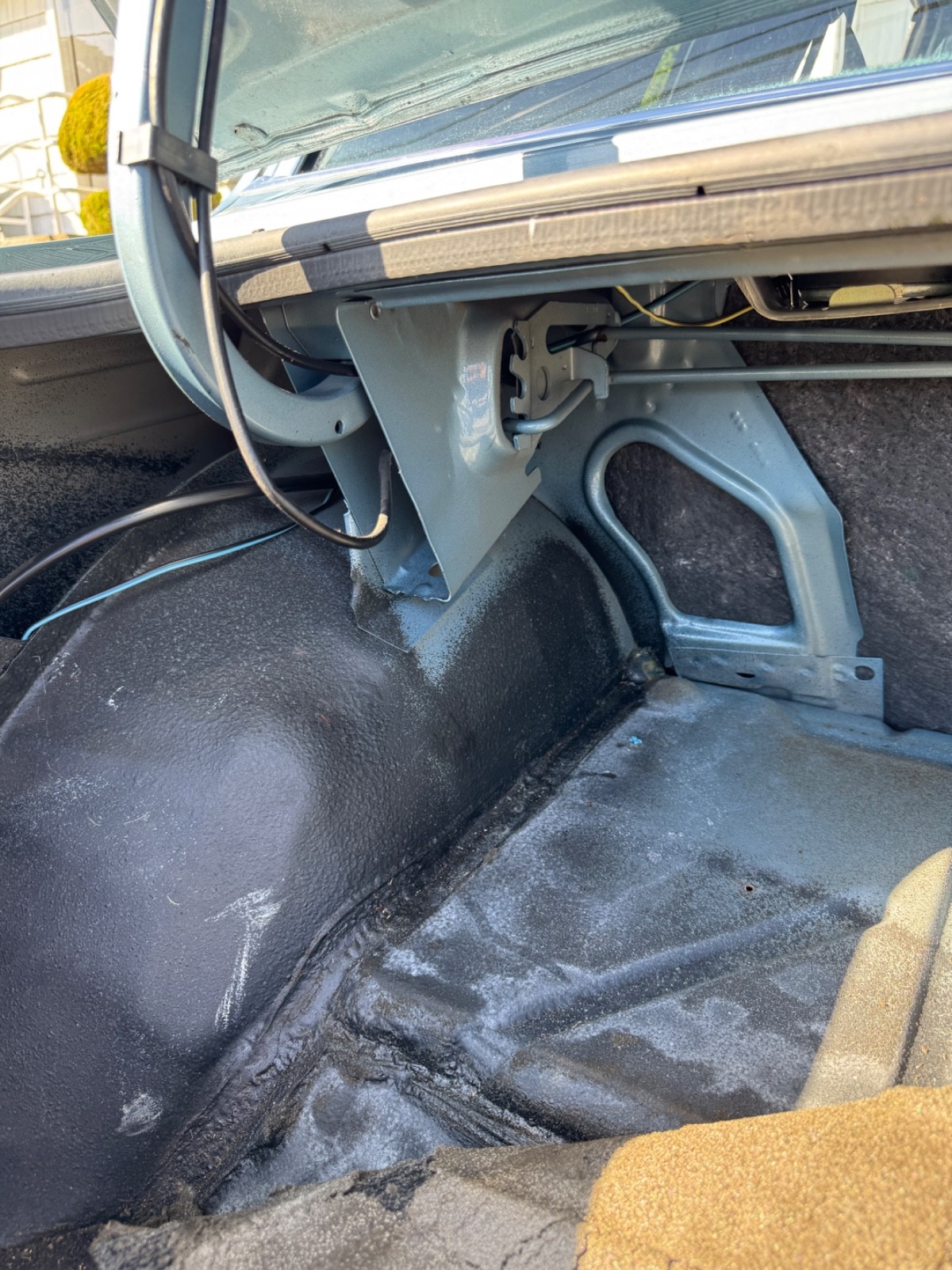 Oldsmobile-Cutlass-1988-Coupe-34