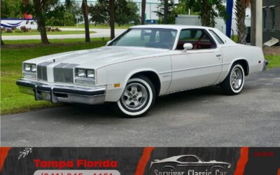 Oldsmobile Cutlass Supreme 1976 Coupe