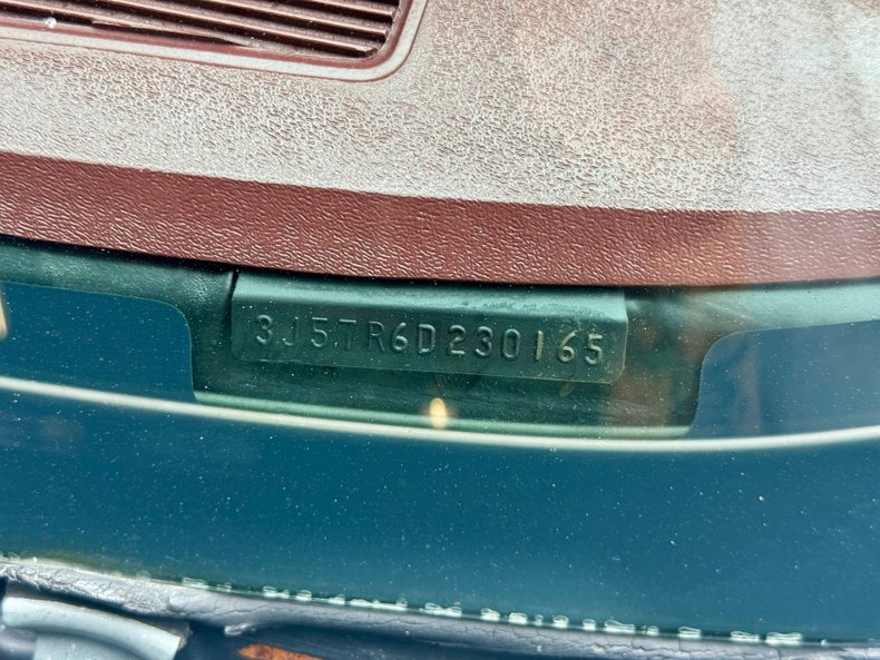Oldsmobile-Cutlass-supreme-1976-Cameo-White-Dark-Red-29