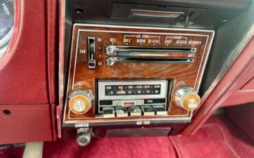 Oldsmobile-Cutlass-supreme-1976-Cameo-White-Dark-Red-49