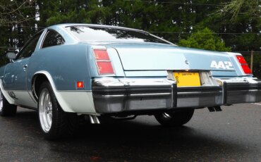 Oldsmobile-Cutlass-supreme-442-coupe-1977-Blue-White-3