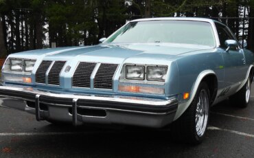Oldsmobile-Cutlass-supreme-442-coupe-1977-Blue-White