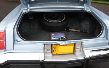 Oldsmobile-Cutlass-supreme-442-coupe-1977-Blue-White-4