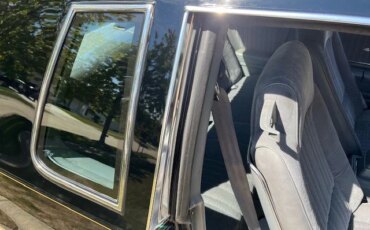Oldsmobile-Cutlass-supreme-442-coupe-1987-Black-Gray-13