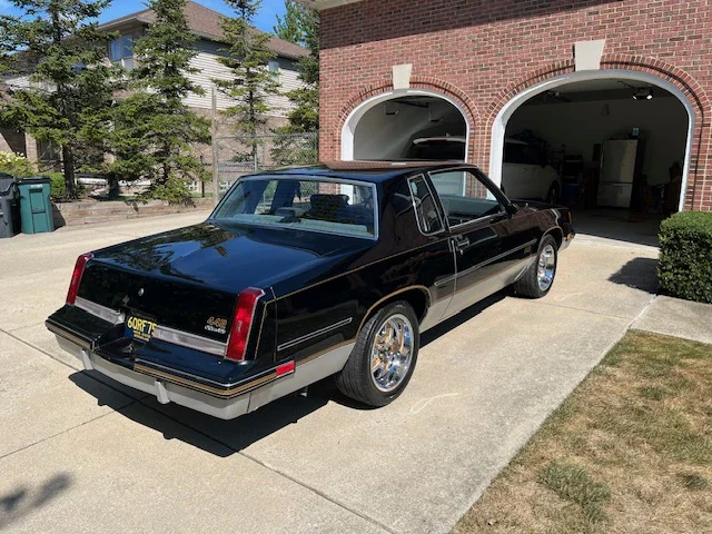 Oldsmobile-Cutlass-supreme-442-coupe-1987-Black-Gray-28
