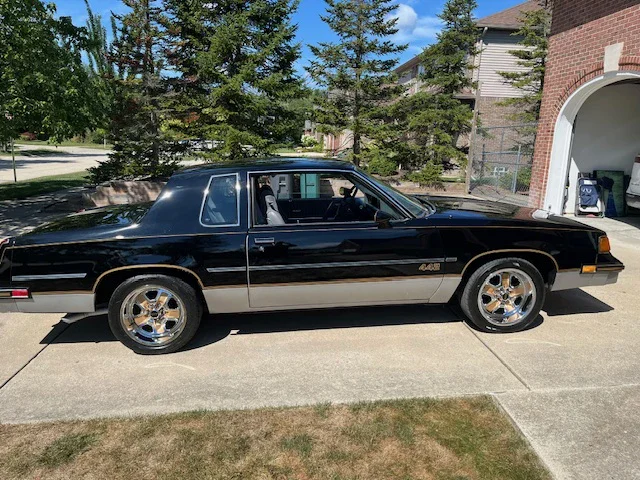 Oldsmobile-Cutlass-supreme-442-coupe-1987-Black-Gray-29