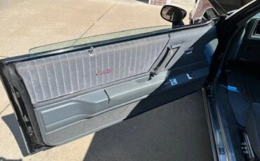 Oldsmobile-Cutlass-supreme-442-coupe-1987-Black-Gray-32