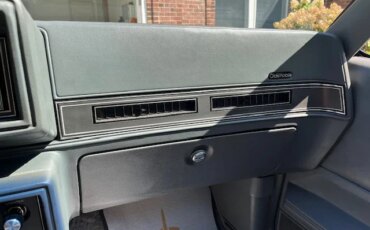 Oldsmobile-Cutlass-supreme-442-coupe-1987-Black-Gray-38