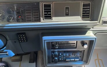 Oldsmobile-Cutlass-supreme-442-coupe-1987-Black-Gray-39