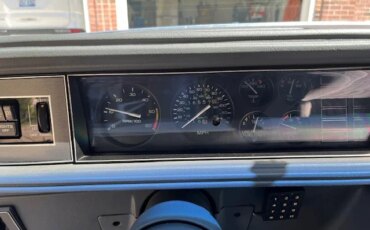 Oldsmobile-Cutlass-supreme-442-coupe-1987-Black-Gray-40