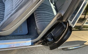 Oldsmobile-Cutlass-supreme-442-coupe-1987-Black-Gray-45