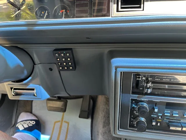 Oldsmobile-Cutlass-supreme-442-coupe-1987-Black-Gray-46