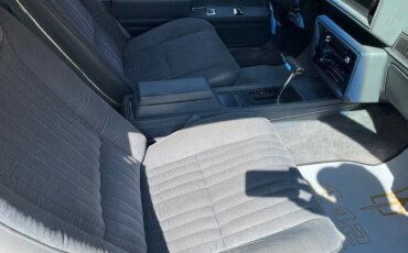 Oldsmobile-Cutlass-supreme-442-coupe-1987-Black-Gray-48