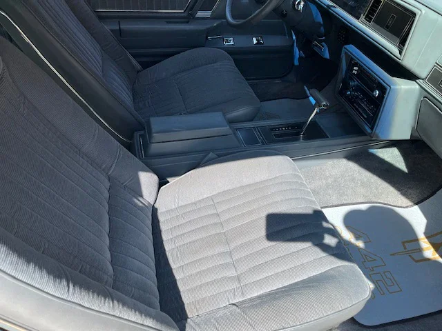 Oldsmobile-Cutlass-supreme-442-coupe-1987-Black-Gray-48