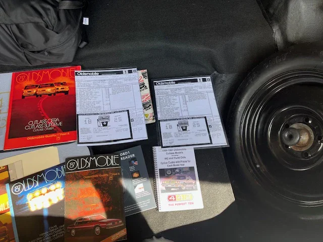 Oldsmobile-Cutlass-supreme-442-coupe-1987-Black-Gray-56