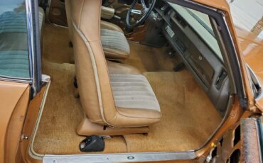 Oldsmobile-Cutlass-supreme-coupe-1972-Brown-Tan-13