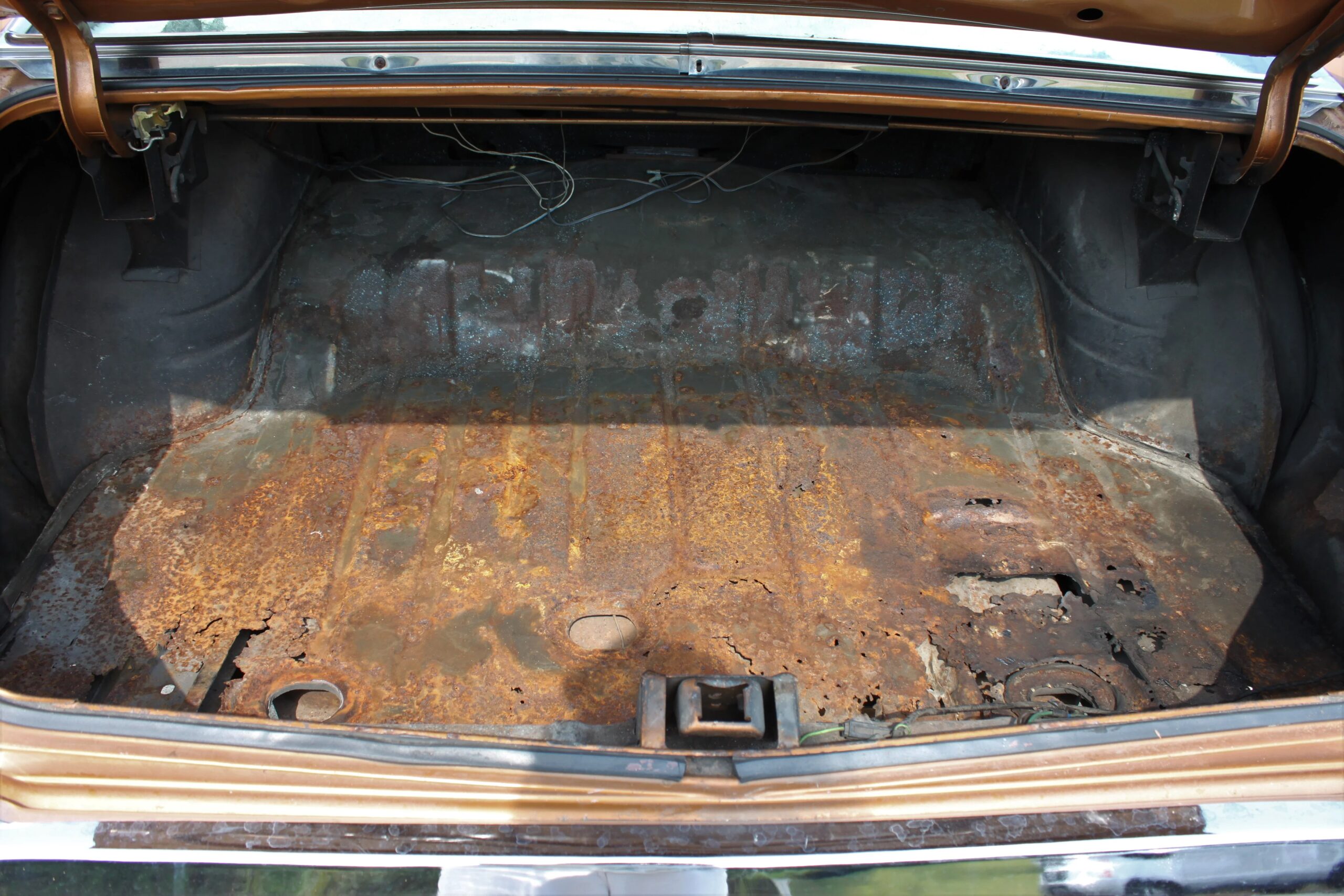 Oldsmobile-Cutlass-supreme-coupe-1972-Brown-Tan-32