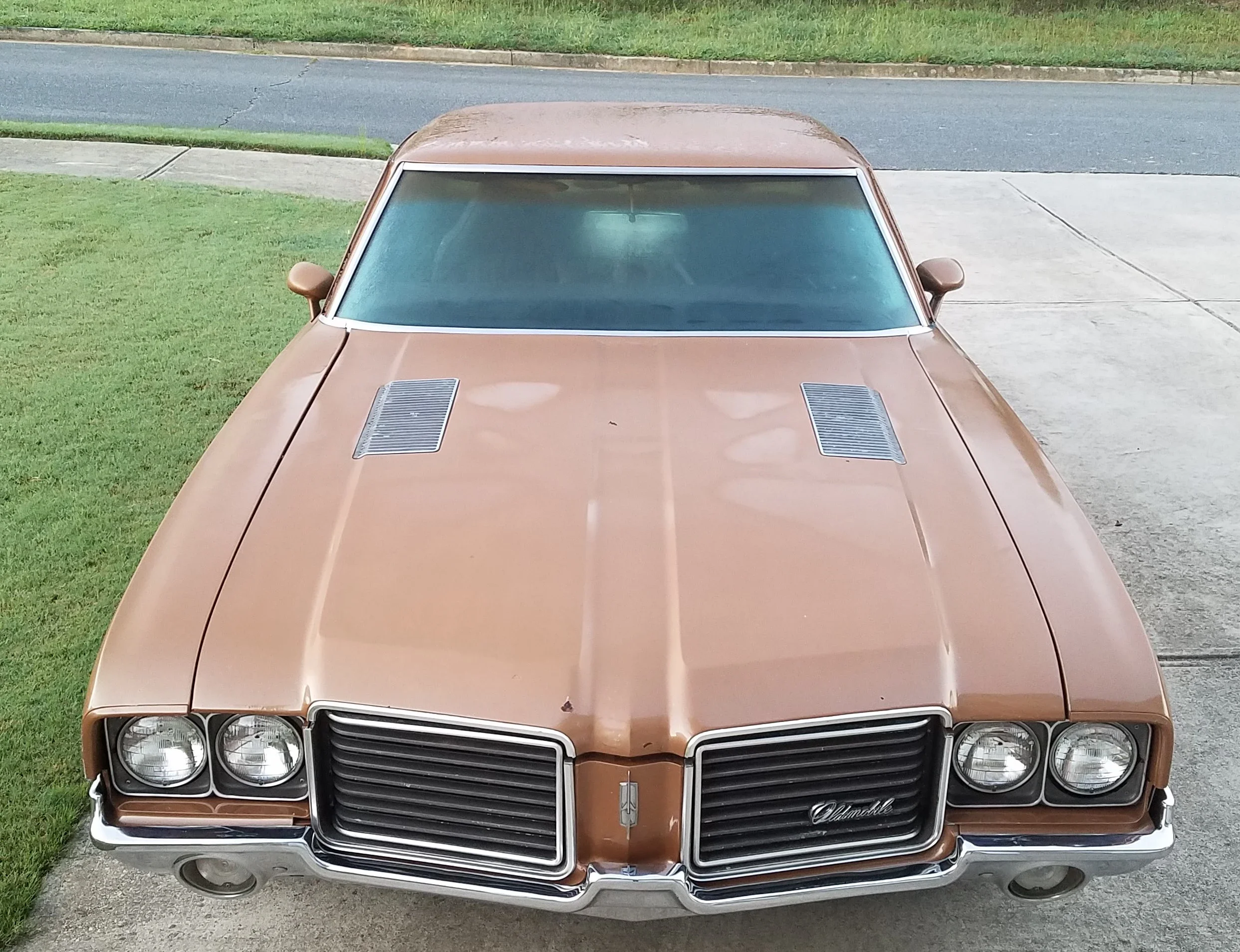 Oldsmobile-Cutlass-supreme-coupe-1972-Brown-Tan-54