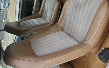 Oldsmobile-Cutlass-supreme-coupe-1972-Brown-Tan-58