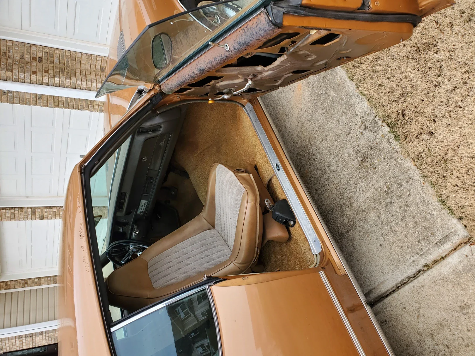 Oldsmobile-Cutlass-supreme-coupe-1972-Brown-Tan-59