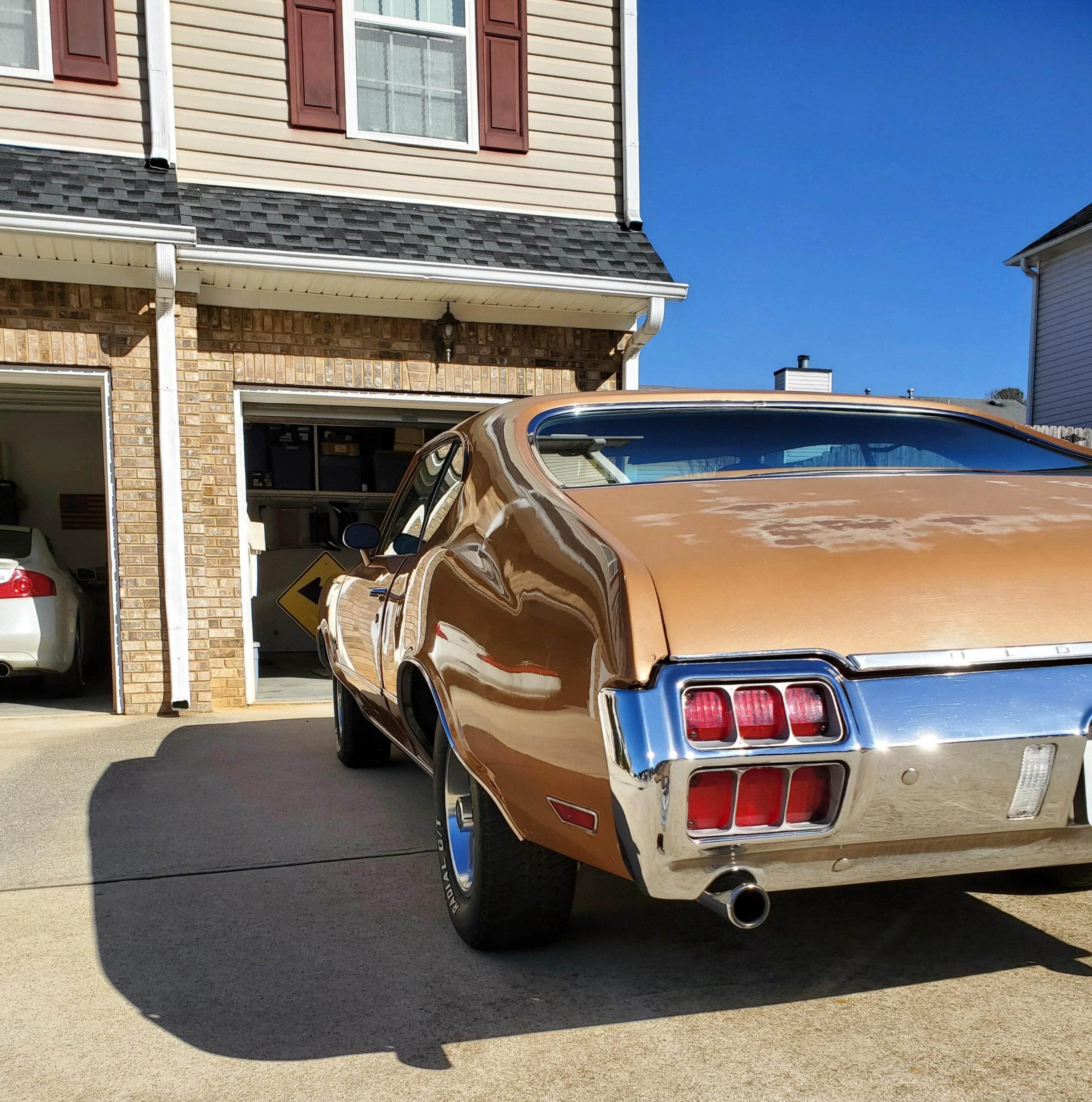 Oldsmobile-Cutlass-supreme-coupe-1972-Brown-Tan-60