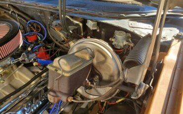 Oldsmobile-Cutlass-supreme-coupe-1972-Brown-Tan-68