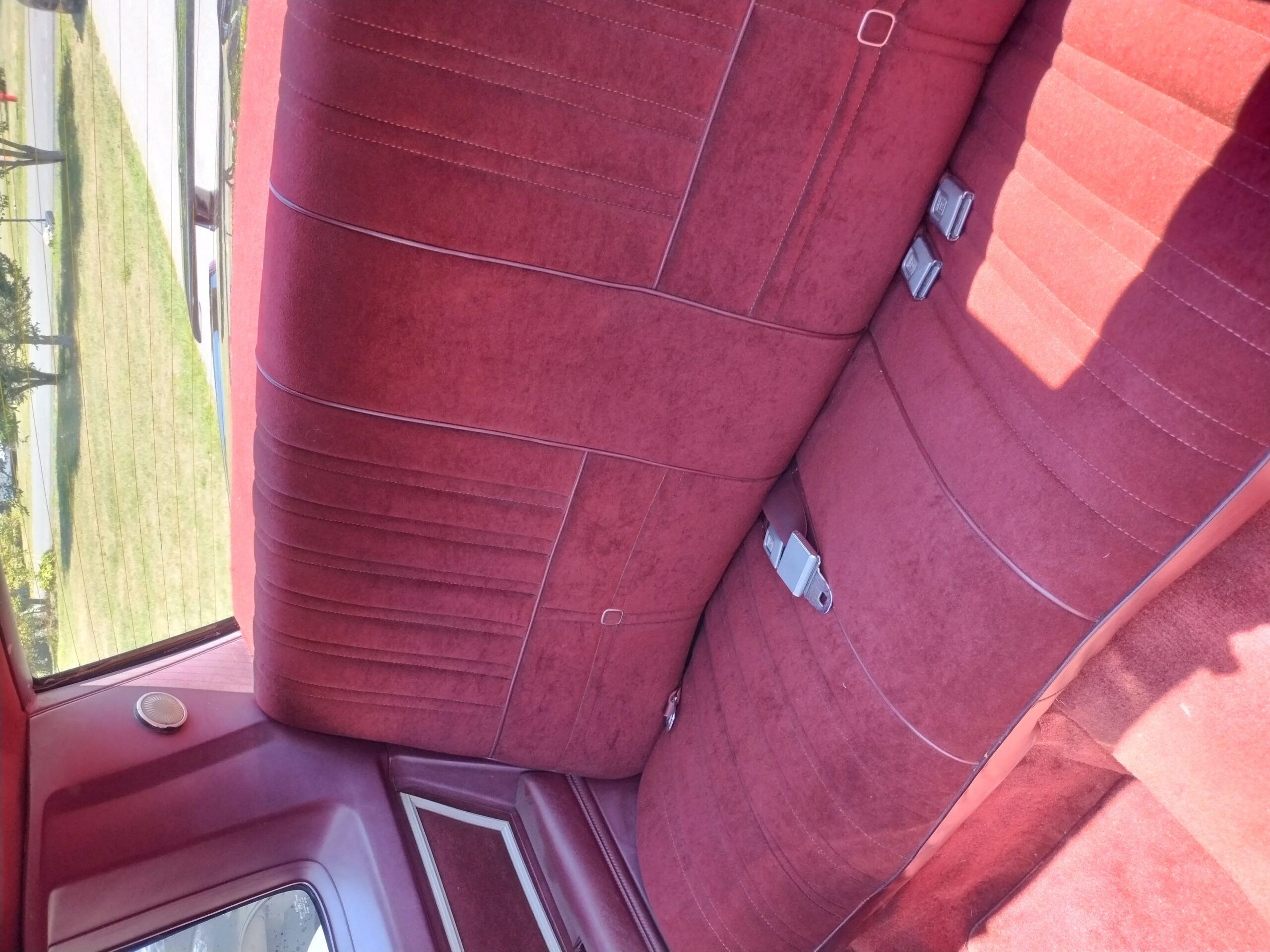Oldsmobile-Cutlass-supreme-hurstolds-coupe-1983-Black-Red-18