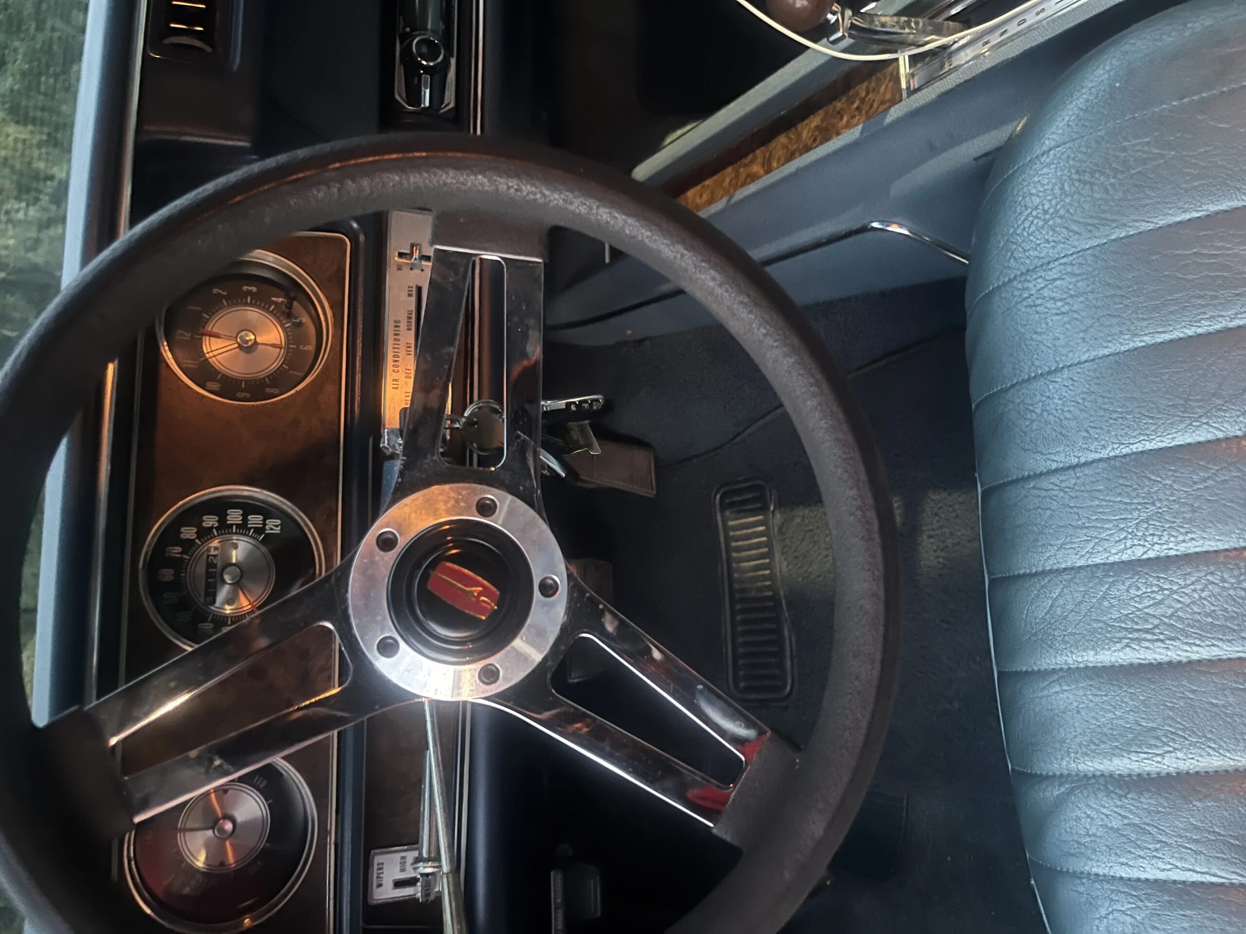 Oldsmobile-Cutlass-supreme-s-coupe-1970-Turquoise-Turquoise-1