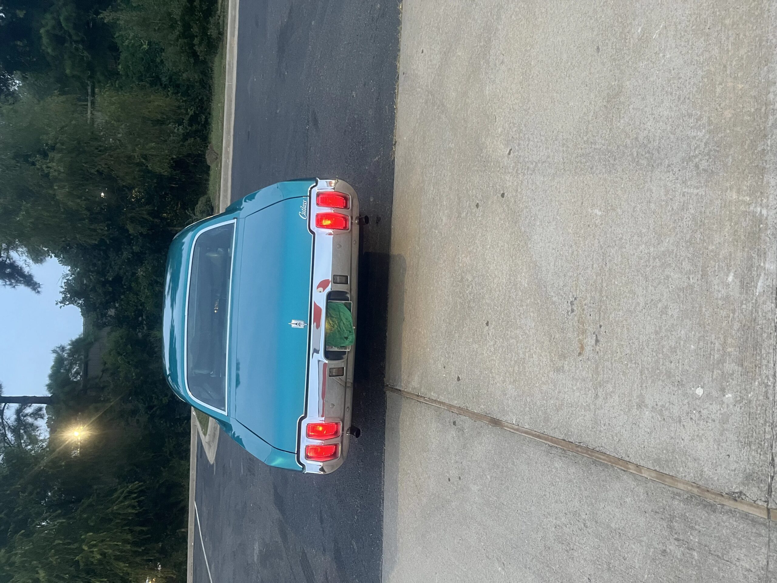 Oldsmobile-Cutlass-supreme-s-coupe-1970-Turquoise-Turquoise