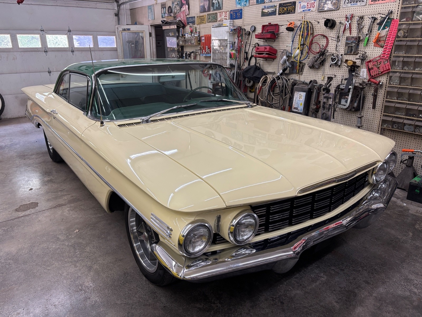 Oldsmobile-Dynamic-1960-Sedan-14