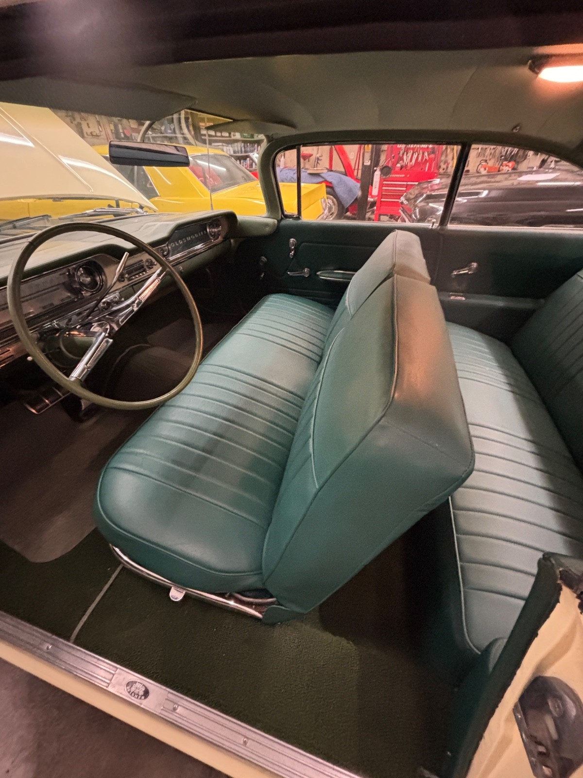 Oldsmobile-Dynamic-1960-Sedan-21