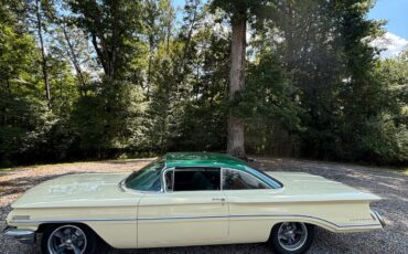Oldsmobile-Dynamic-1960-Sedan
